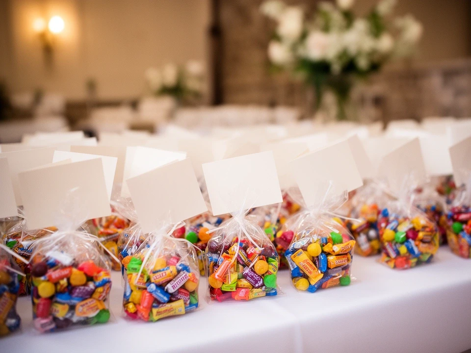 Clear candy favor bags with folded header cards